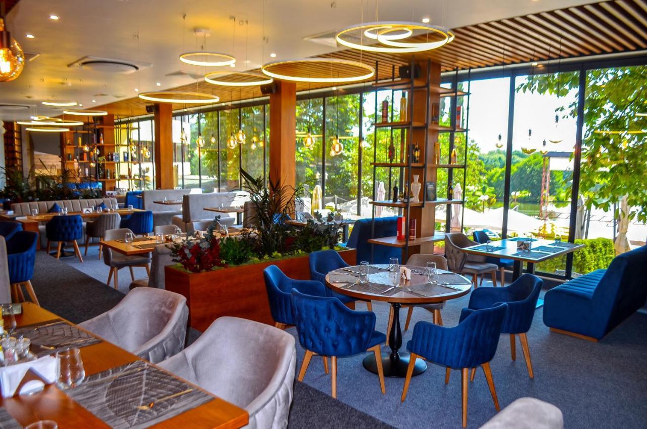 Park Hotel Stara Zagora Exteriér fotografie Restaurant in the hotel
