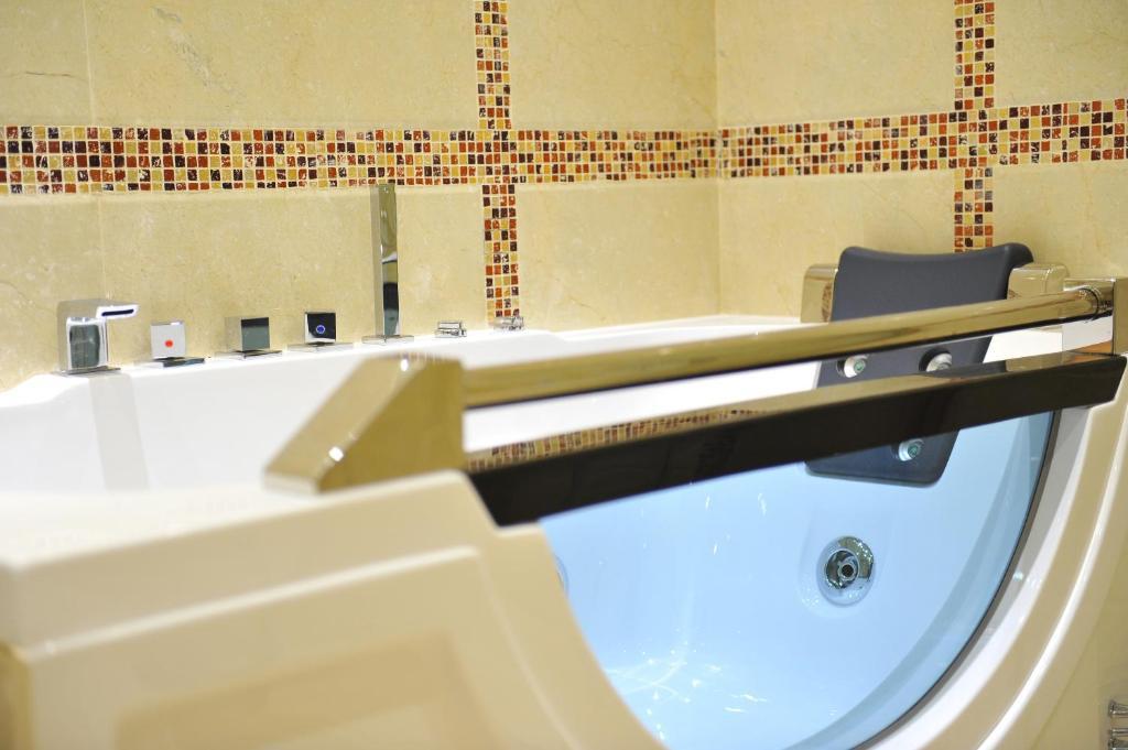 Park Hotel Stara Zagora Pokoj fotografie A modern spa
