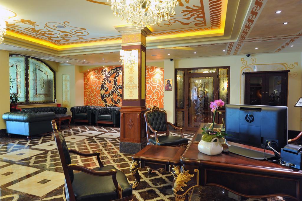Park Hotel Stara Zagora Exteriér fotografie Lobby